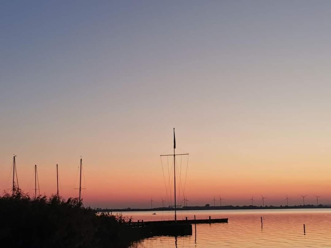 Duemmerliebe Mit Garten, 10 Min. Fusslaeufig Zum See Hüde Eksteriør bilde